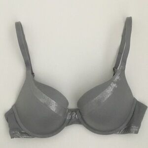 Victoria's Secret Silver Gray Bra 32C Body by Victoria